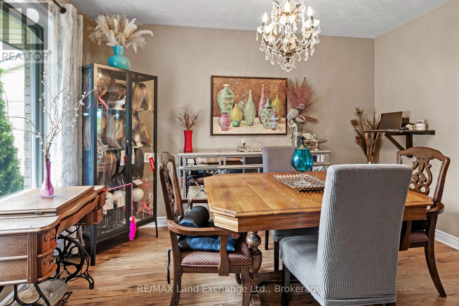 806 Bricker Street, Saugeen Shores, Ontario  N0H 2C4 - Photo 12 - X12566234