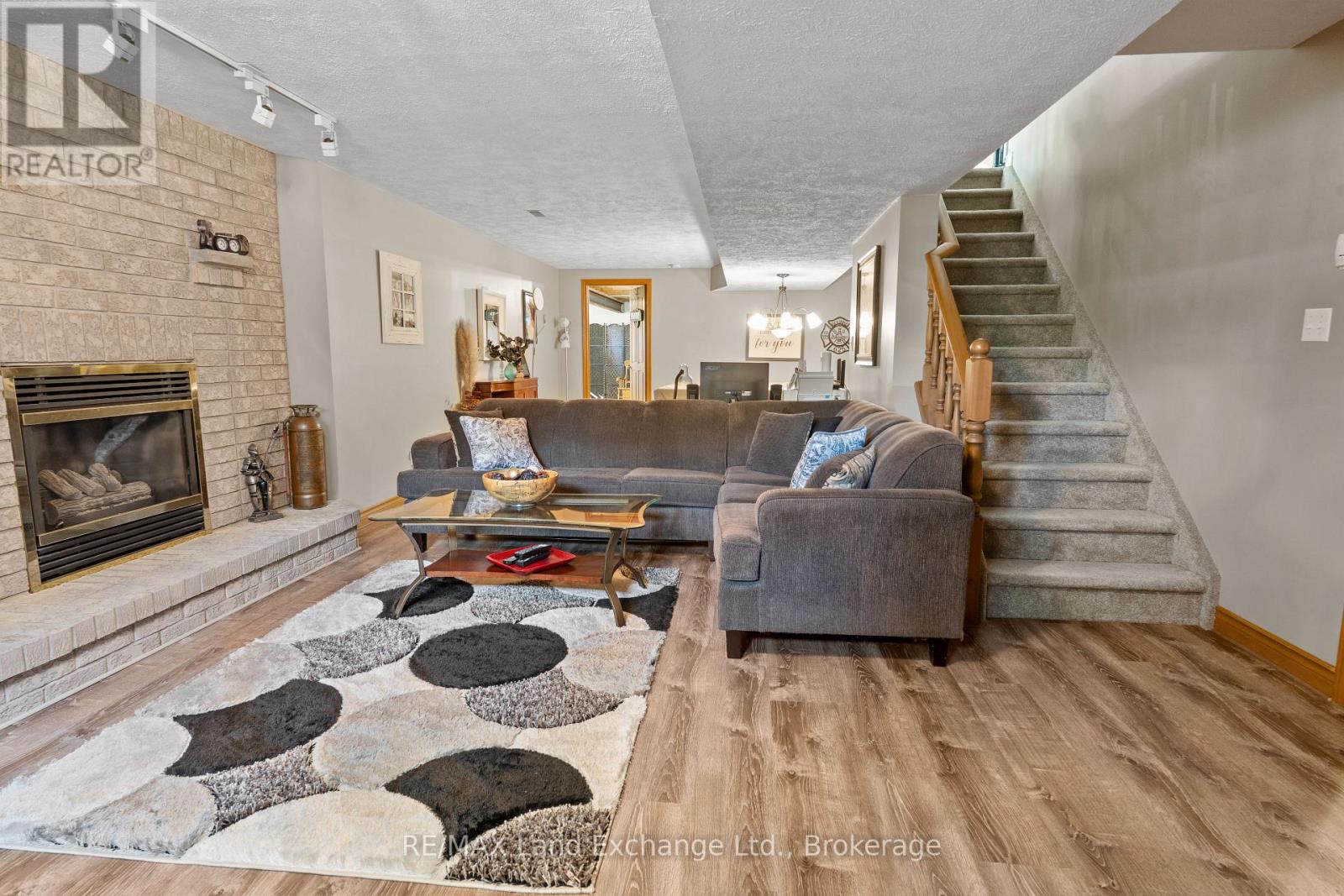 806 Bricker Street, Saugeen Shores, Ontario  N0H 2C4 - Photo 36 - X12566234