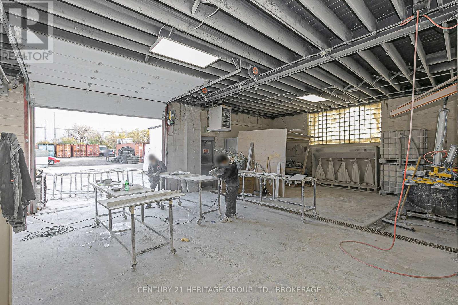 101 Rivalda Road, Toronto, Ontario  M9M 2M6 - Photo 15 - W12553072