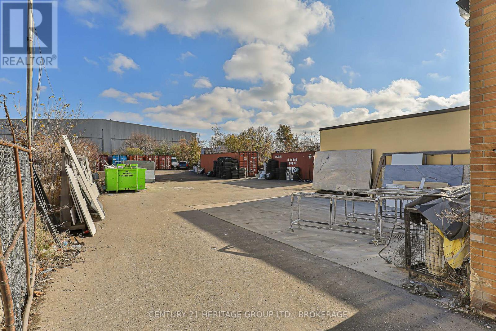 101 Rivalda Road, Toronto, Ontario  M9M 2M6 - Photo 17 - W12553072