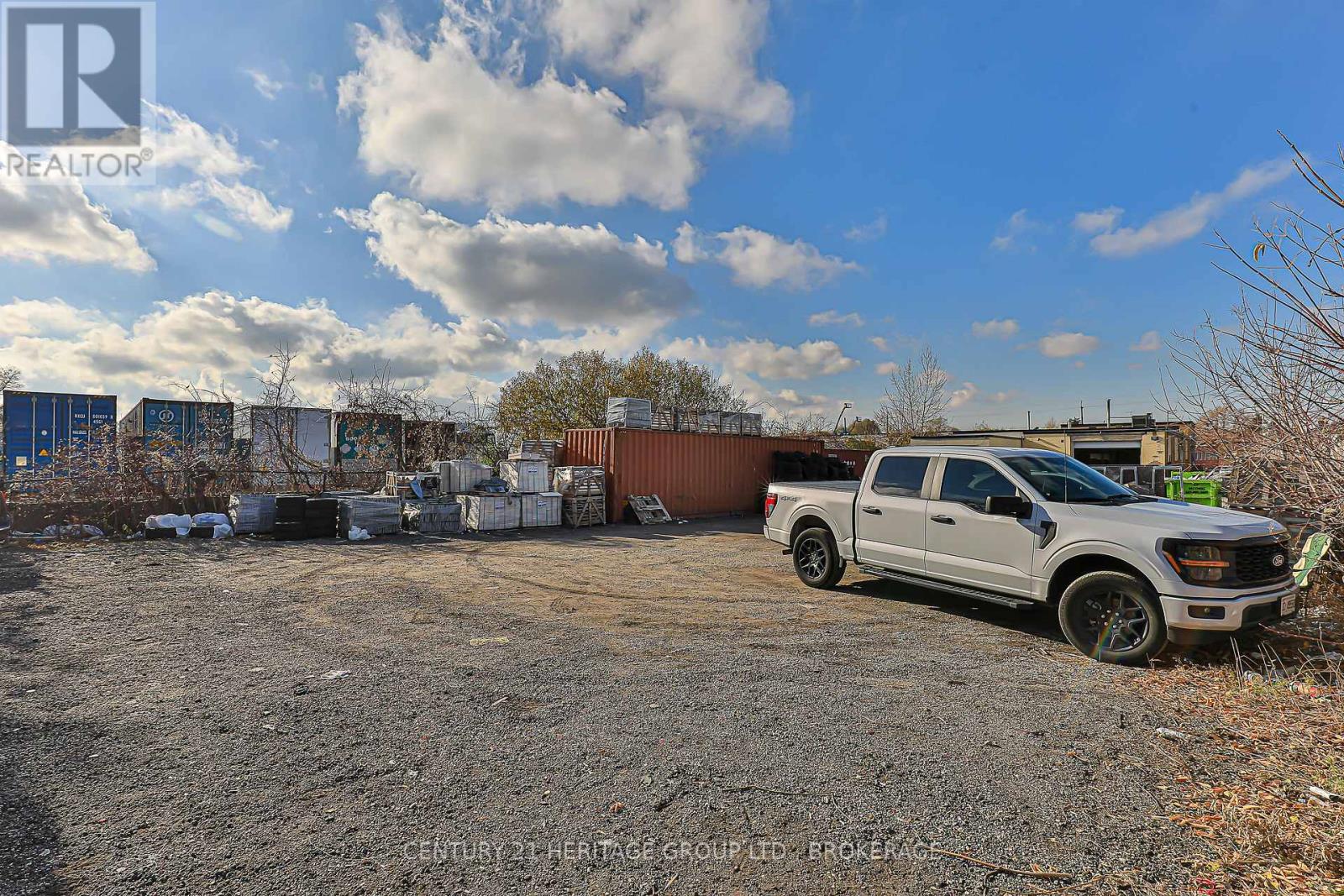 101 Rivalda Road, Toronto, Ontario  M9M 2M6 - Photo 18 - W12553072