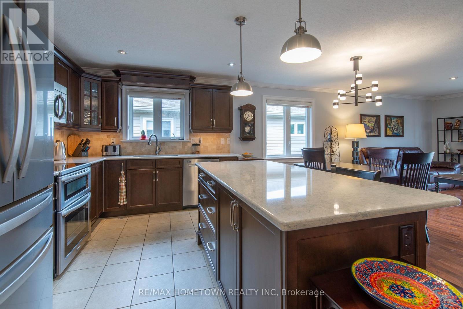 1017 Aspen Drive, Brockville, Ontario  K6V 7G2 - Photo 11 - X12565638