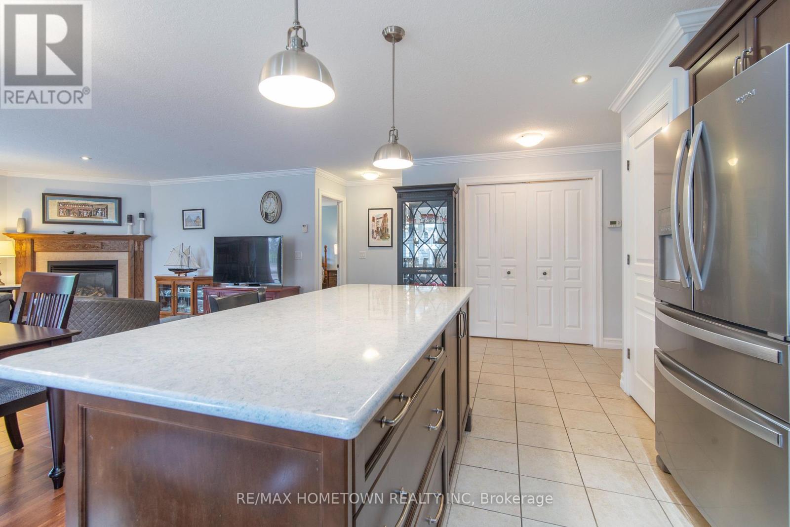 1017 Aspen Drive, Brockville, Ontario  K6V 7G2 - Photo 10 - X12565638