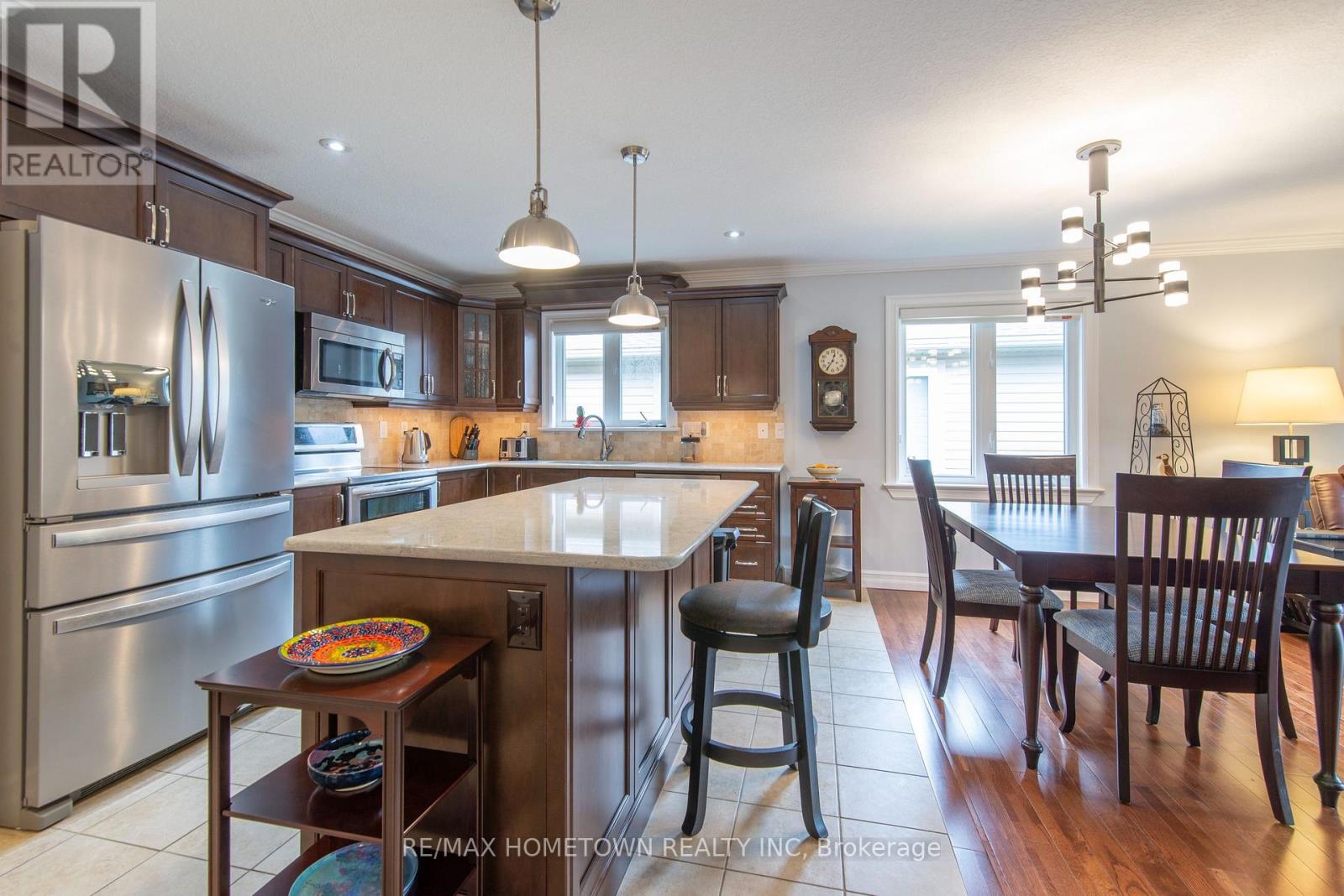 1017 Aspen Drive, Brockville, Ontario  K6V 7G2 - Photo 12 - X12565638