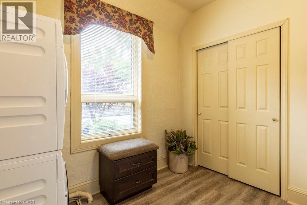 17 Alma Street, Dundas, Ontario  L9H 2C9 - Photo 16 - 40789722