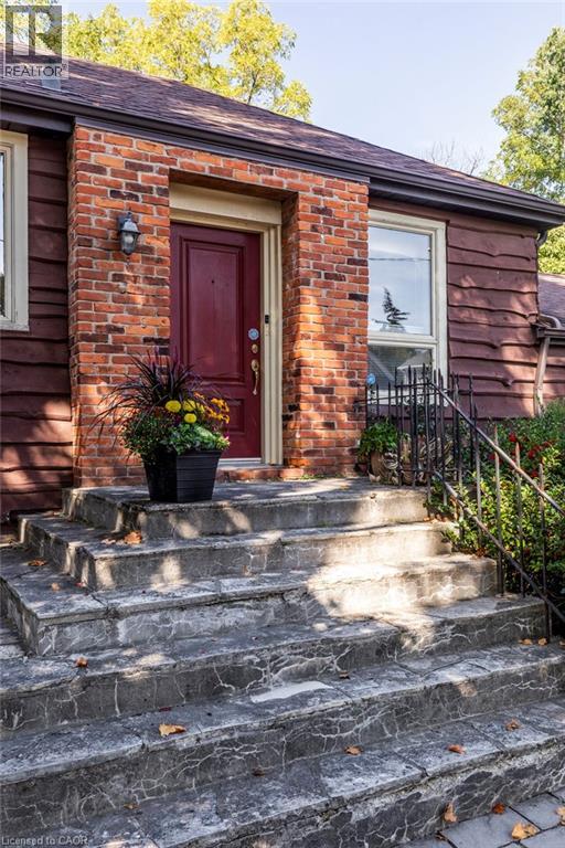 17 Alma Street, Dundas, Ontario  L9H 2C9 - Photo 8 - 40789722