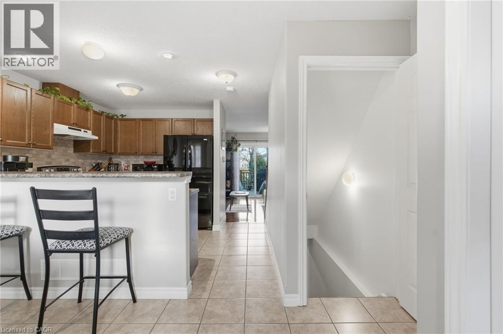 10 Foxglove Crescent Unit# 37, Kitchener, Ontario  N2E 0E1 - Photo 5 - 40789699