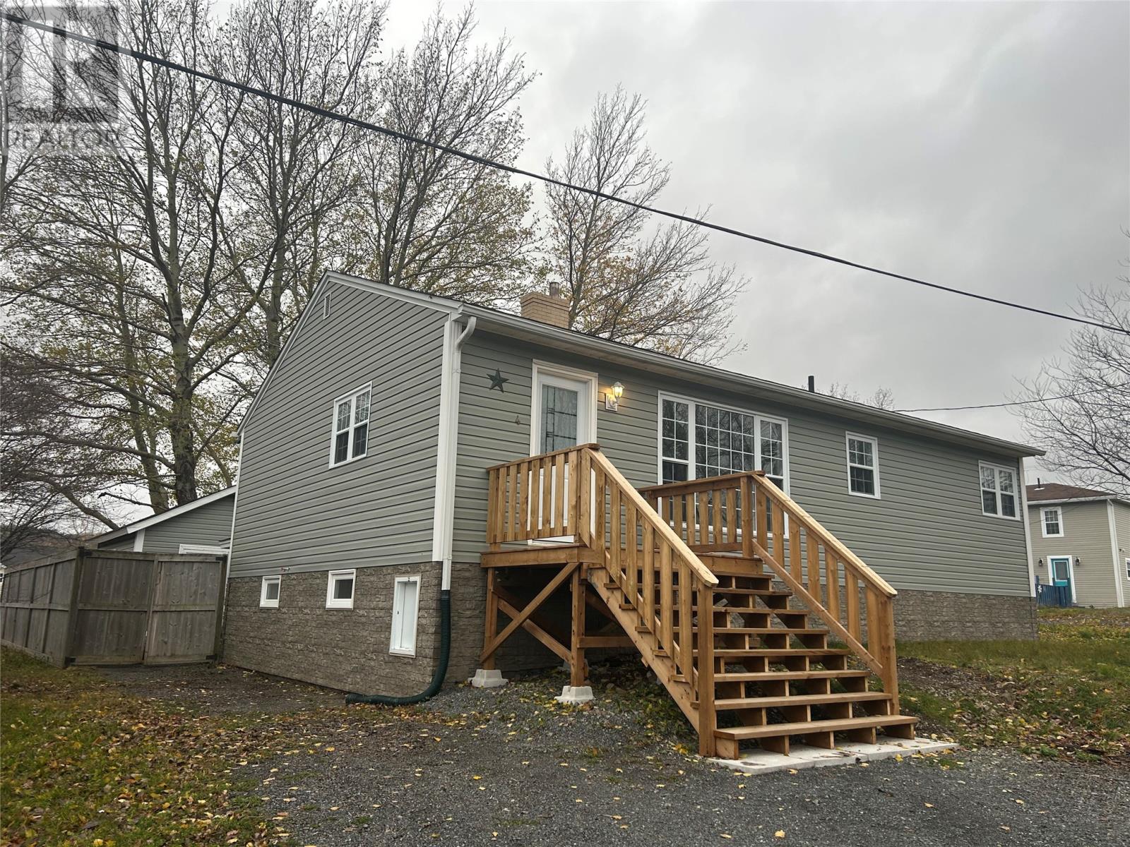04 MAPLE Avenue, CLARENVILLE, Newfoundland & Labrador