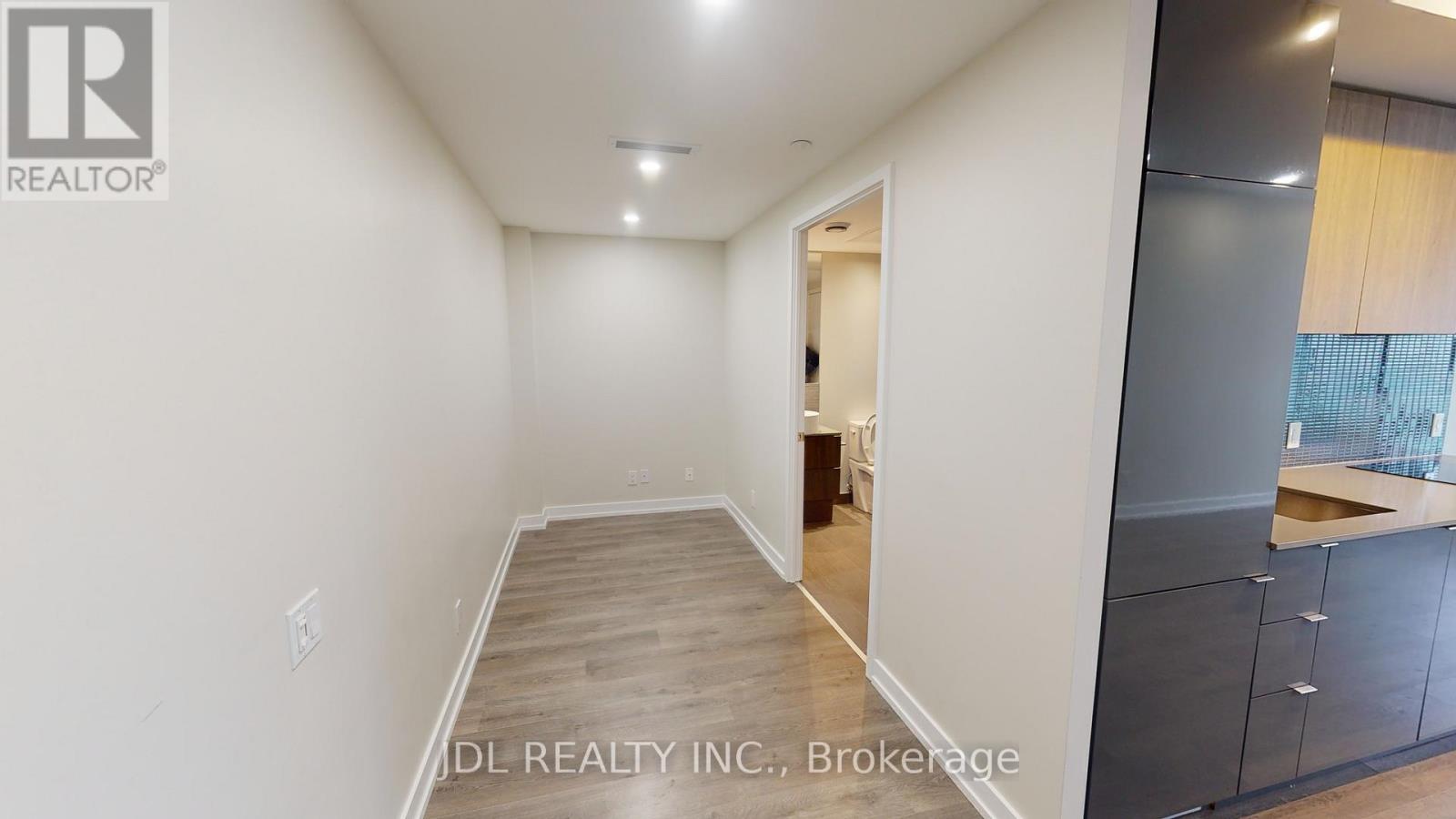 703 - 161 Roehampton Avenue, Toronto, Ontario  M4P 0C8 - Photo 4 - C12565972