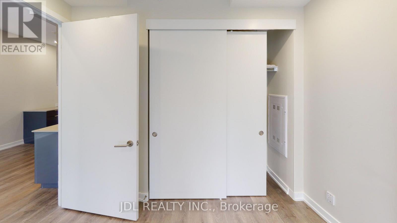 703 - 161 Roehampton Avenue, Toronto, Ontario  M4P 0C8 - Photo 7 - C12565972