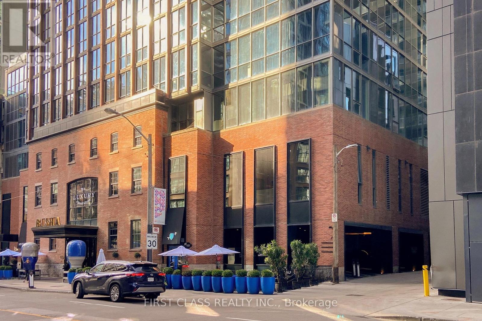 2708 - 88 Blue Jays Way, Toronto, Ontario  M5V 0L7 - Photo 3 - C12566032