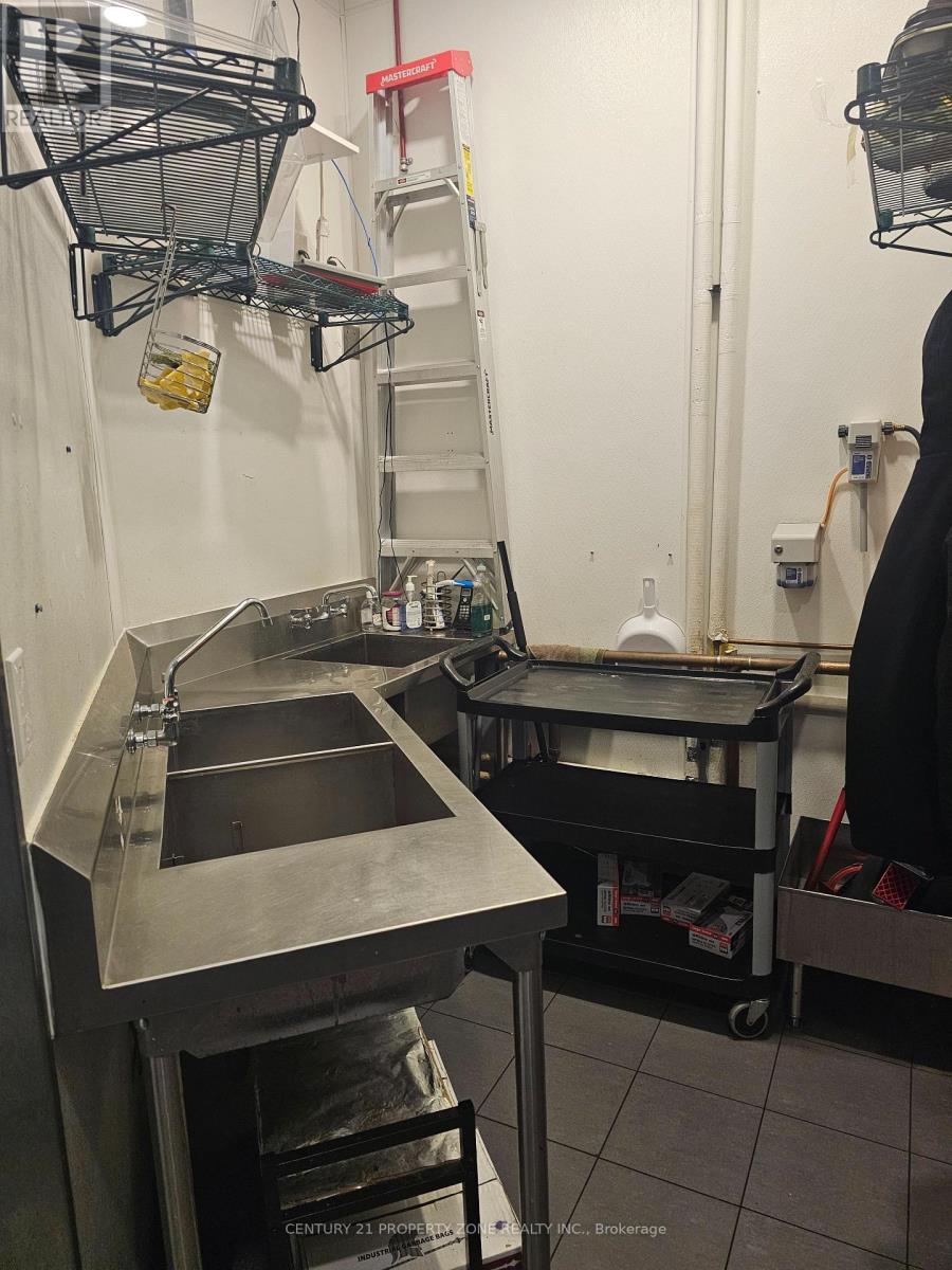 60 Murray Street, Toronto, Ontario  M5T 3L9 - Photo 7 - C12566036