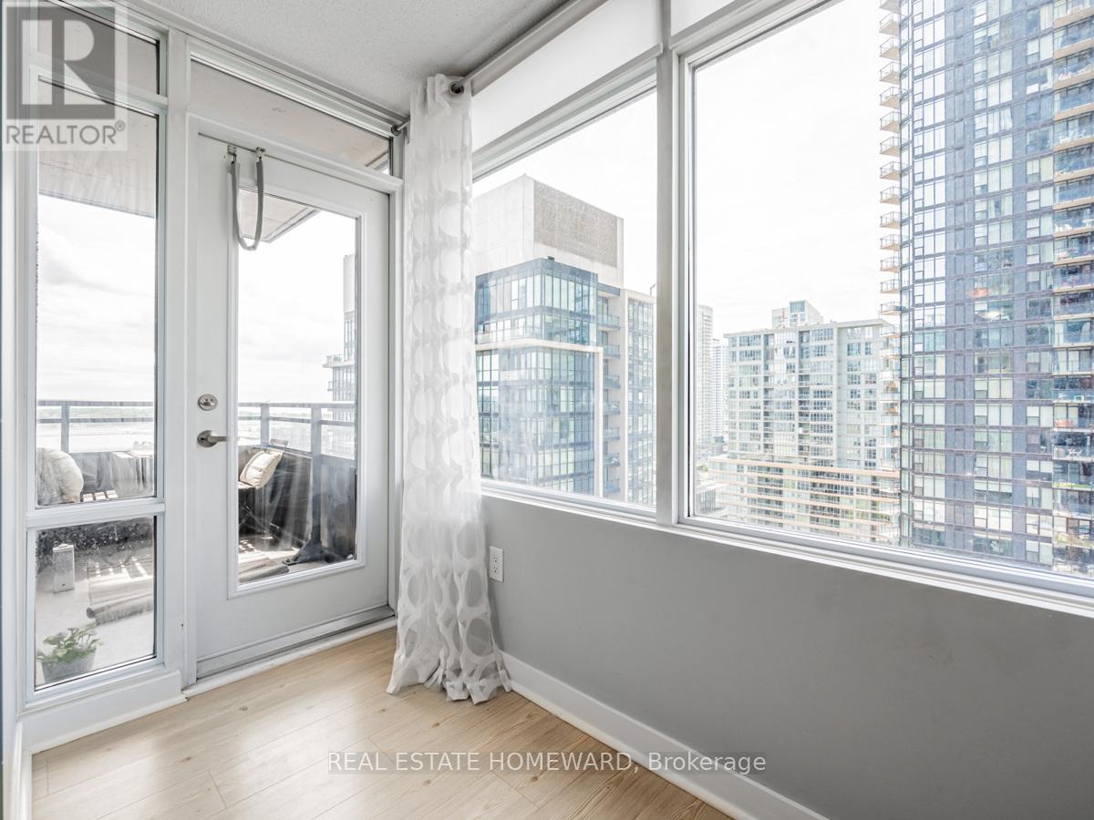 1810 - 25 Telegram Mews, Toronto, Ontario  M5V 3Z1 - Photo 14 - C12566050