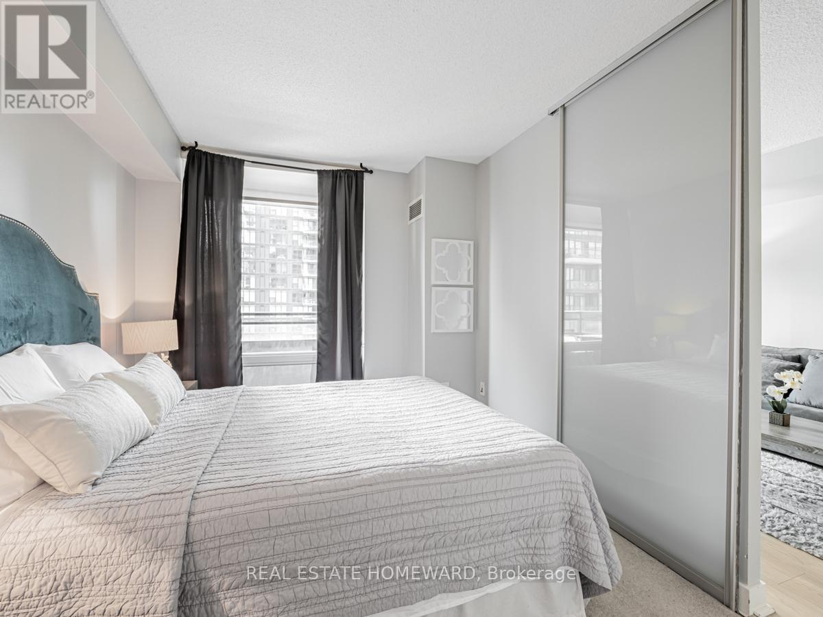 1810 - 25 Telegram Mews, Toronto, Ontario  M5V 3Z1 - Photo 16 - C12566050