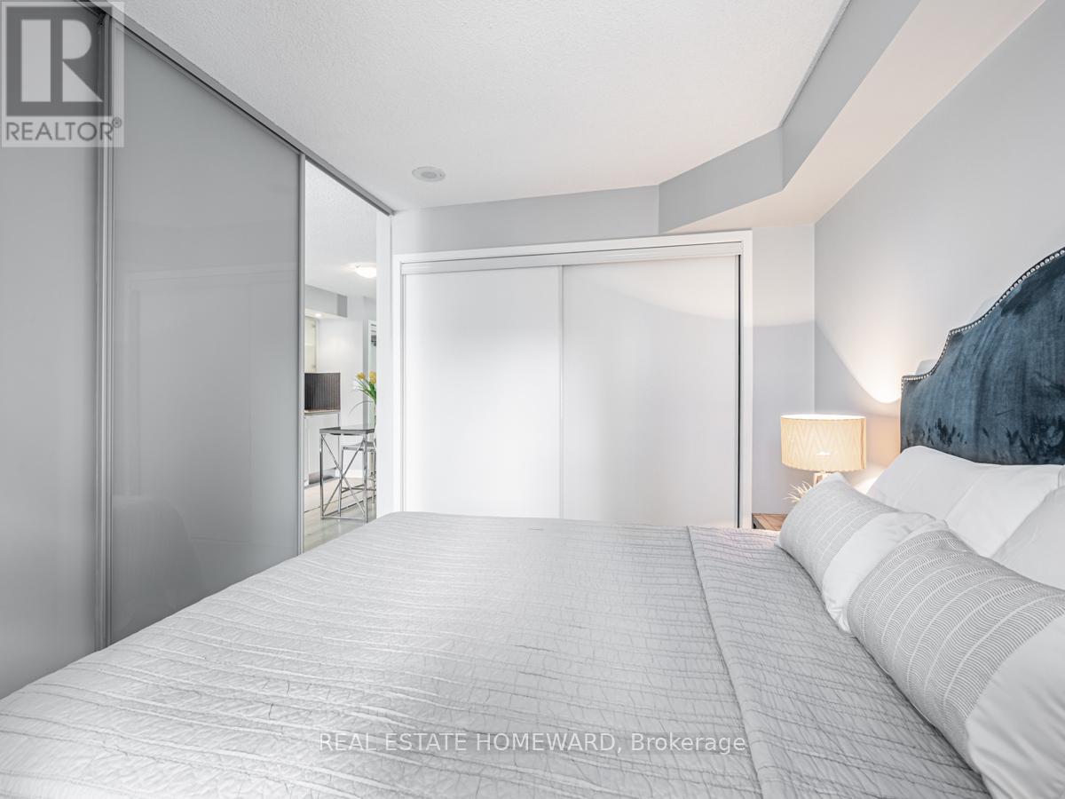 1810 - 25 Telegram Mews, Toronto, Ontario  M5V 3Z1 - Photo 18 - C12566050