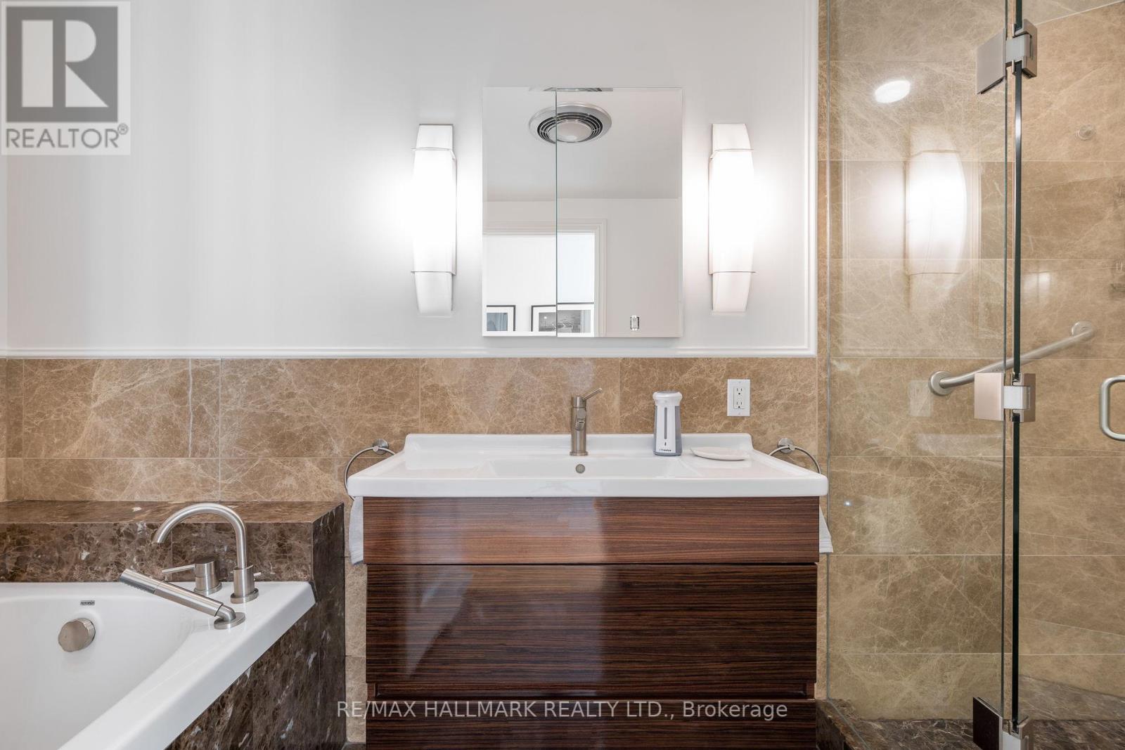 1108 - 211 Queens Quay W, Toronto, Ontario  M5J 2Y7 - Photo 30 - C12566184