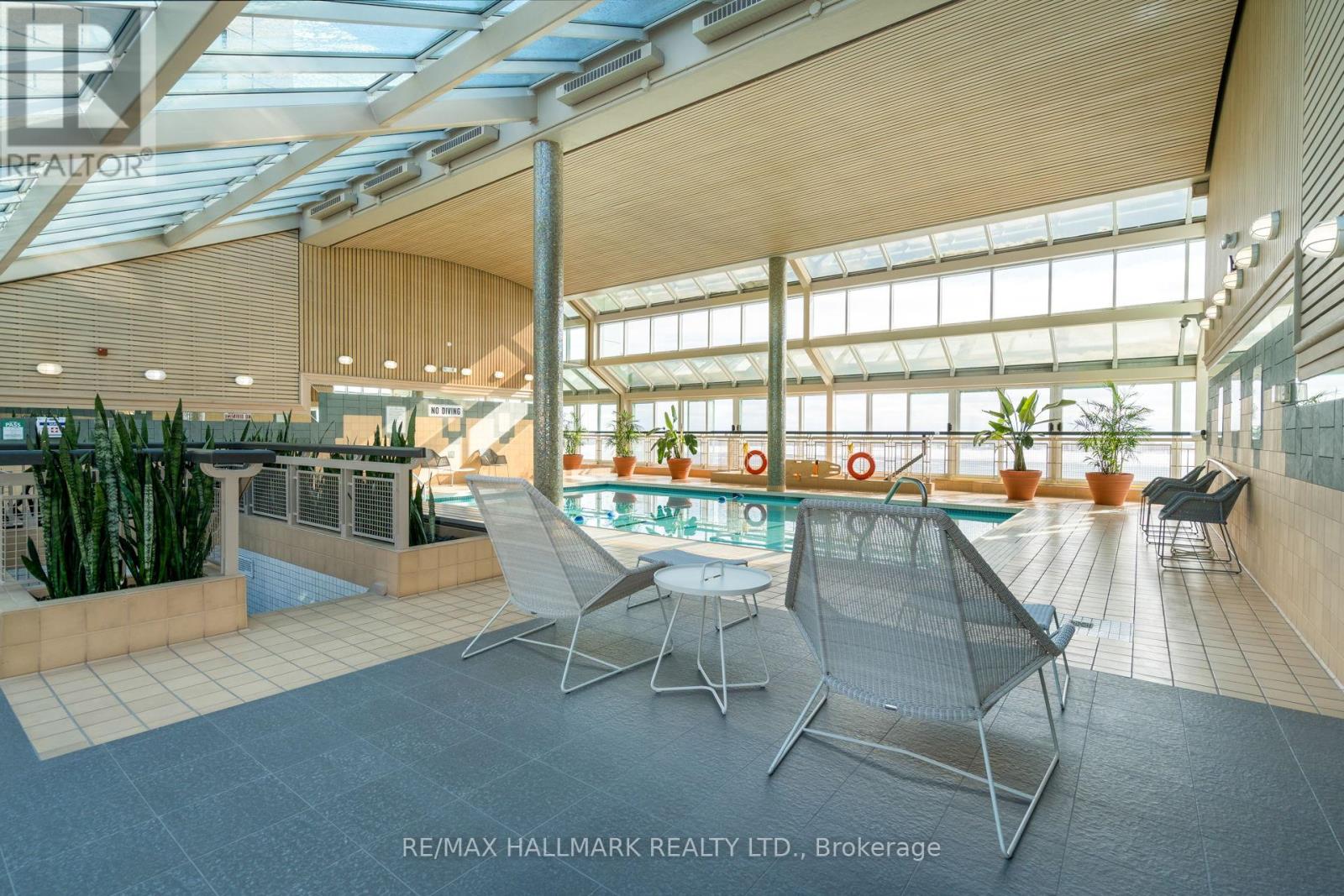 1108 - 211 Queens Quay W, Toronto, Ontario  M5J 2Y7 - Photo 35 - C12566184