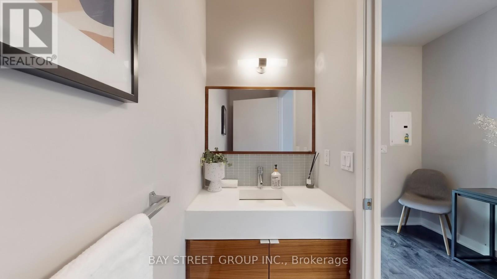 Uph01 - 21 Nelson Street, Toronto, Ontario  M5V 3H9 - Photo 10 - C12566204