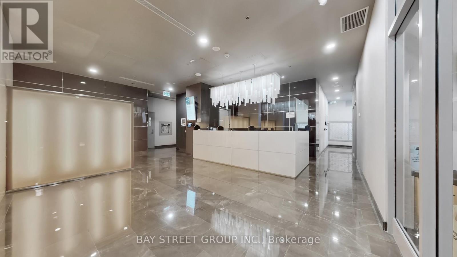 Uph01 - 21 Nelson Street, Toronto, Ontario  M5V 3H9 - Photo 2 - C12566204