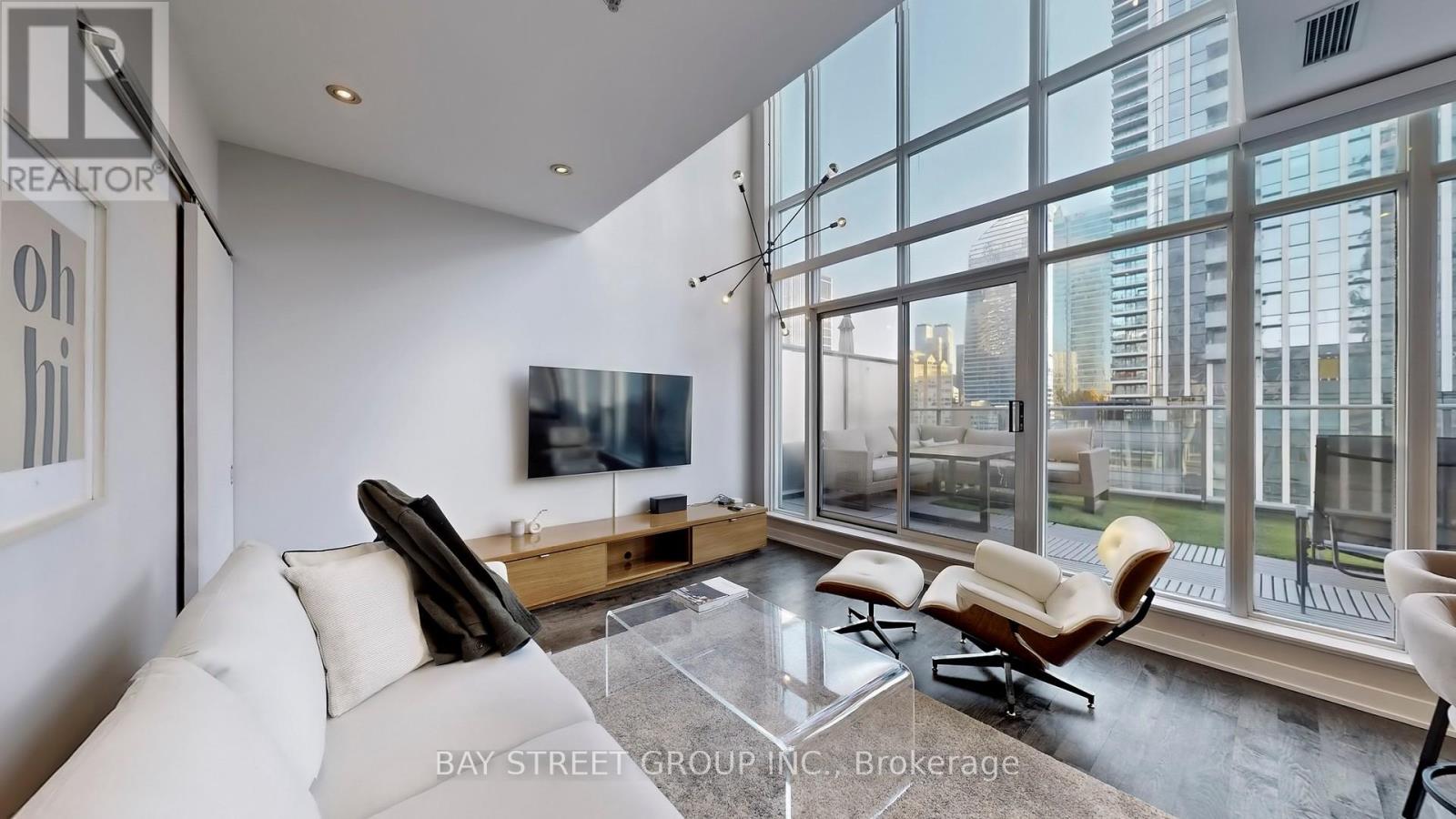 Uph01 - 21 Nelson Street, Toronto, Ontario  M5V 3H9 - Photo 4 - C12566204