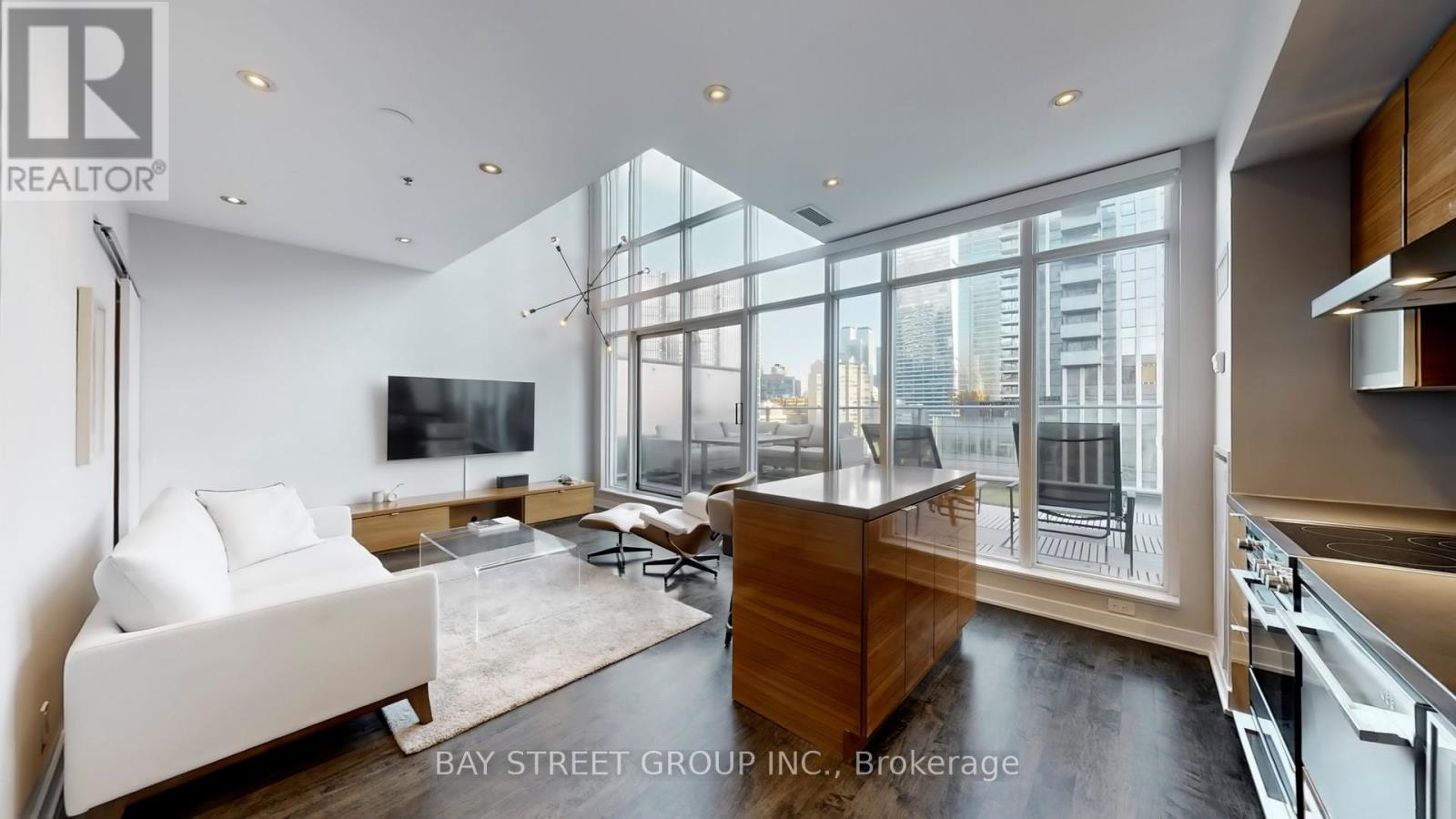 Uph01 - 21 Nelson Street, Toronto, Ontario  M5V 3H9 - Photo 9 - C12566204