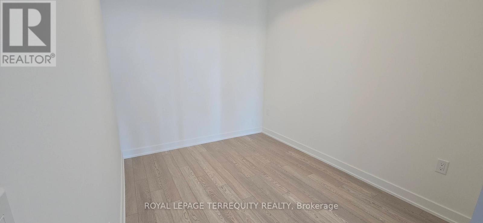 1015 - 1 Quarrington Lane, Toronto, Ontario  M3C 1H7 - Photo 13 - C12562144