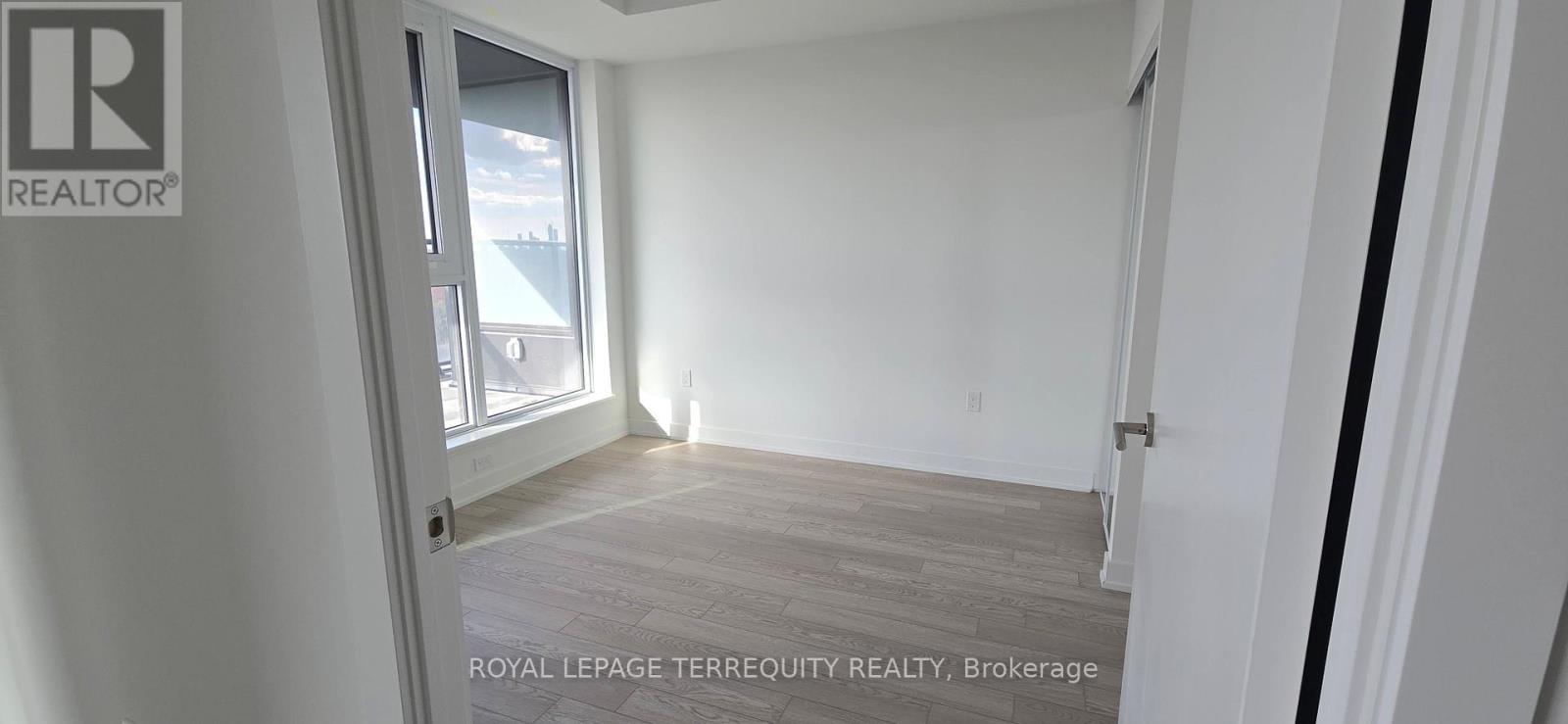 1015 - 1 Quarrington Lane, Toronto, Ontario  M3C 1H7 - Photo 25 - C12562144