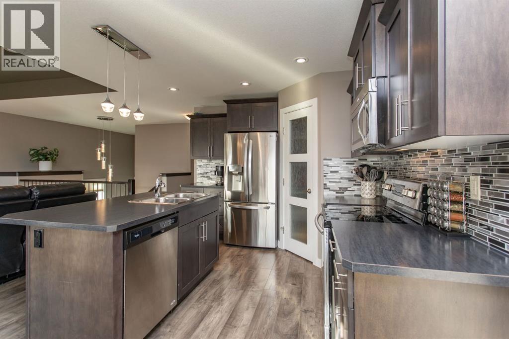 371 Lancaster Drive, Red Deer, Alberta  T4R 0R1 - Photo 9 - A2270926