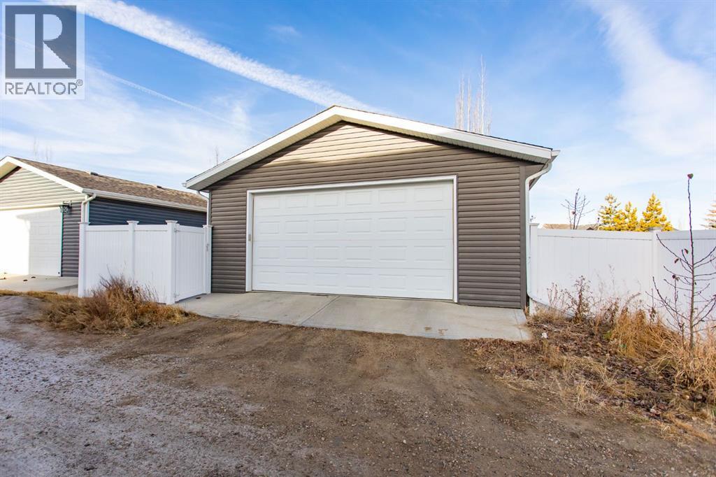 371 Lancaster Drive, Red Deer, Alberta  T4R 0R1 - Photo 28 - A2270926