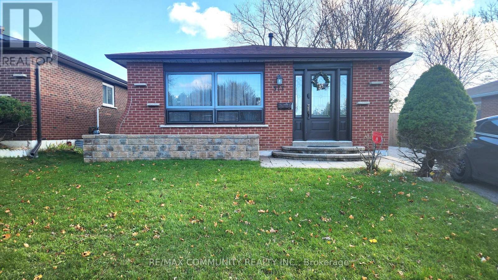 LOWER - 317 BURROWS HALL BOULEVARD, Toronto, Ontario