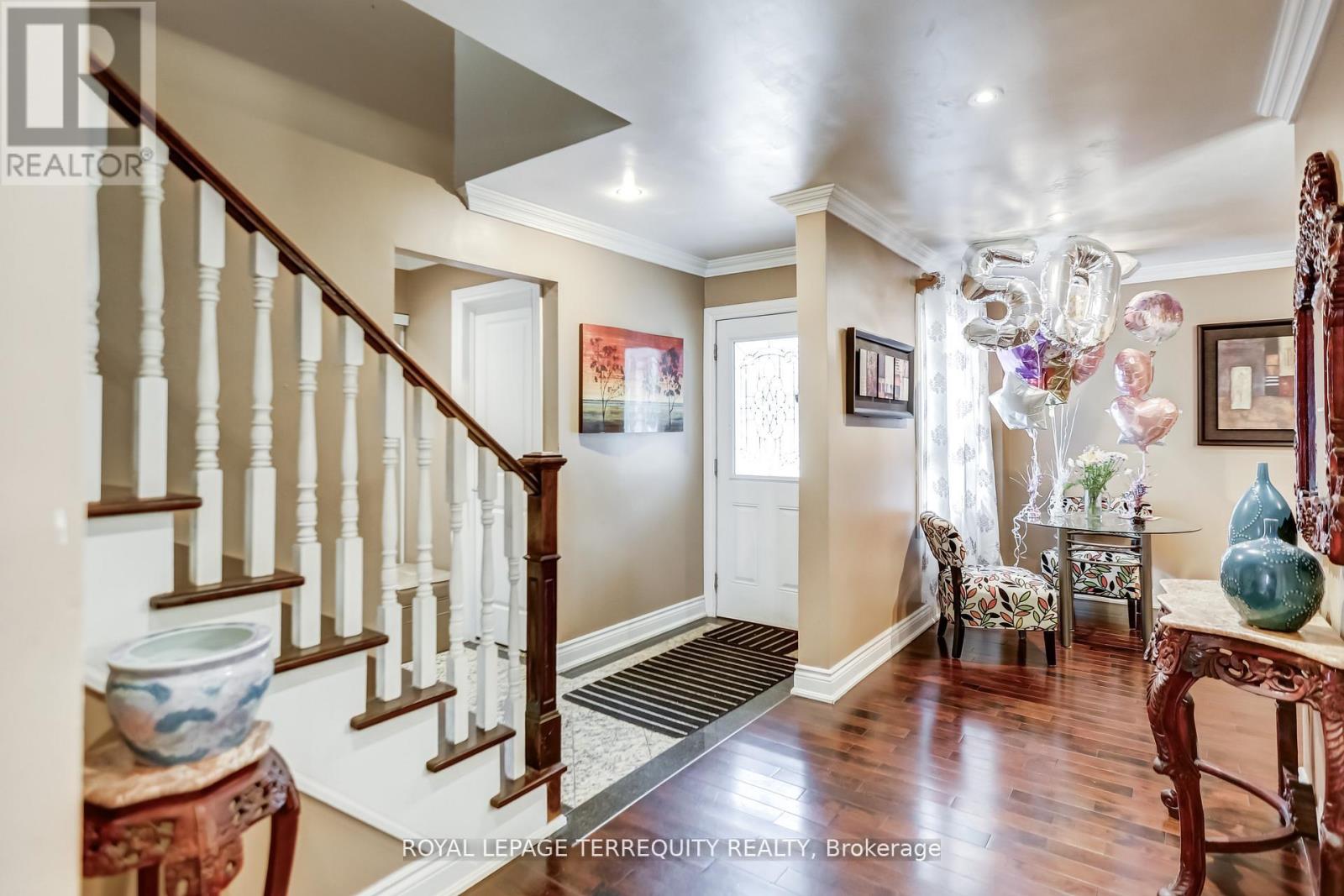 30 Wicks Drive, Ajax, Ontario  L1Z 1C3 - Photo 4 - E12566048