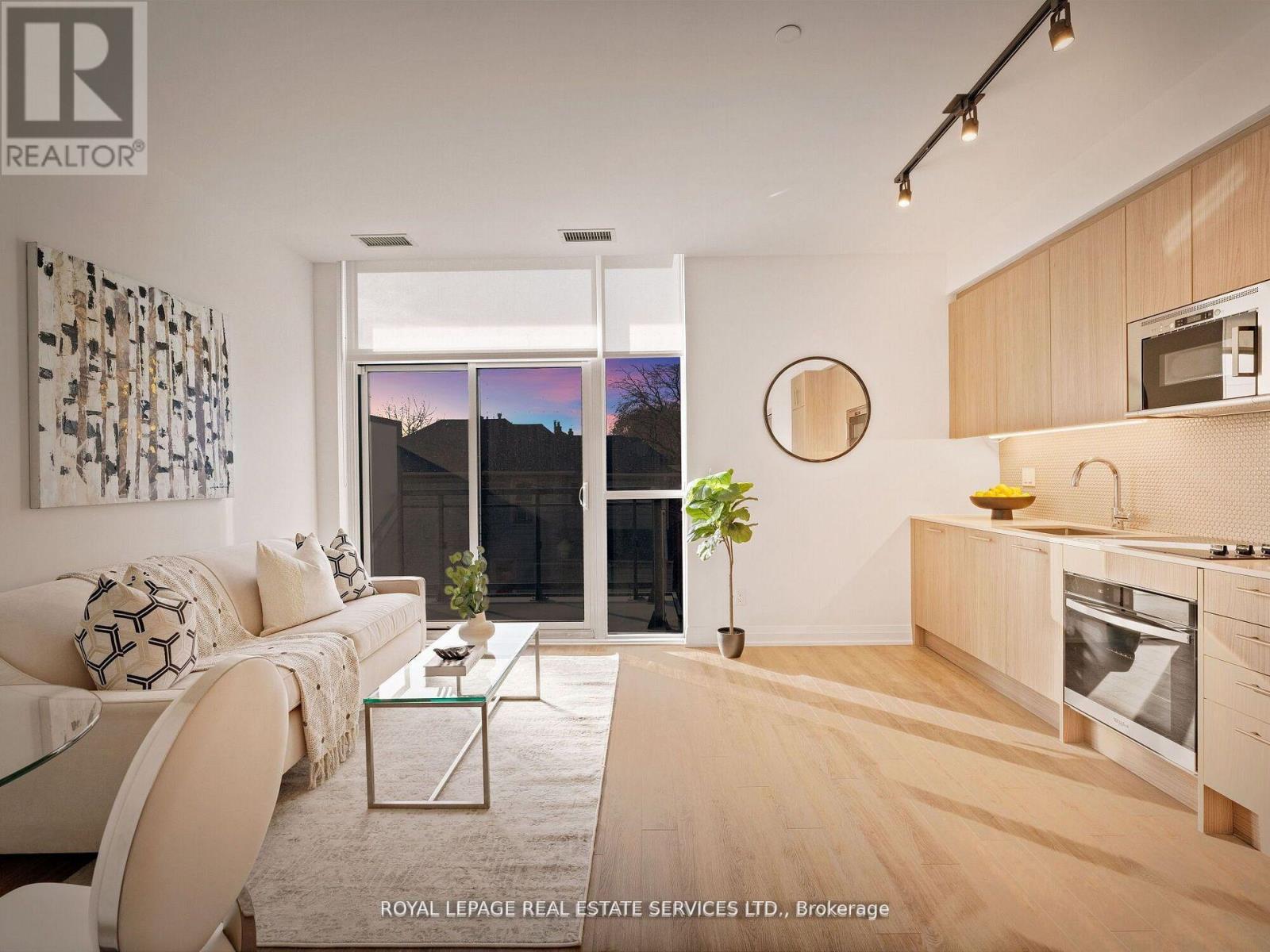 215 - 286 Main Street, Toronto, Ontario  M4C 4X5 - Photo 3 - E12566062