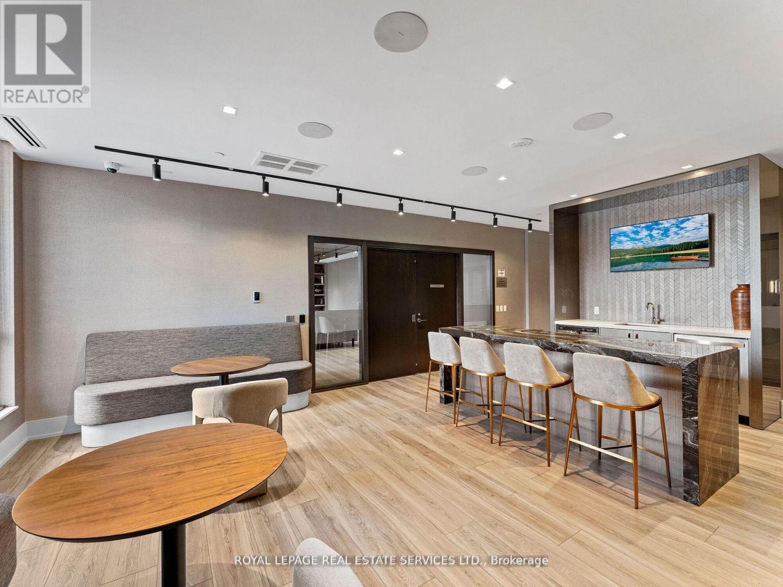 215 - 286 Main Street, Toronto, Ontario  M4C 4X5 - Photo 36 - E12566062