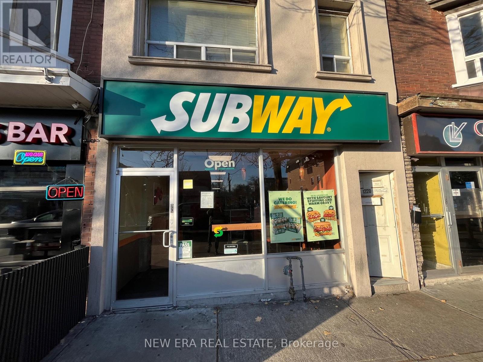 1226 DANFORTH AVENUE, Toronto, Ontario