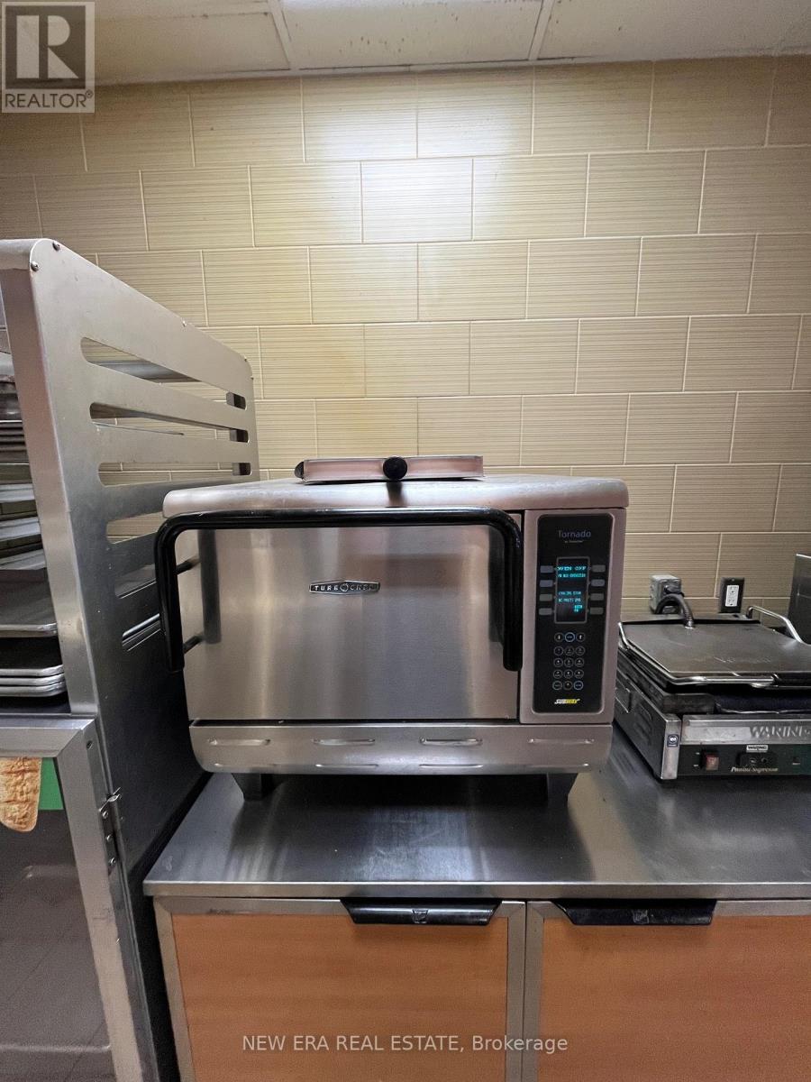 1226 Danforth Avenue, Toronto, Ontario  M4J 1M6 - Photo 8 - E12566140