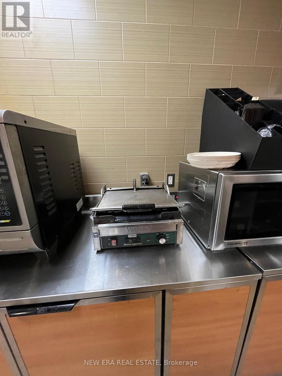 1226 Danforth Avenue, Toronto, Ontario  M4J 1M6 - Photo 9 - E12566140