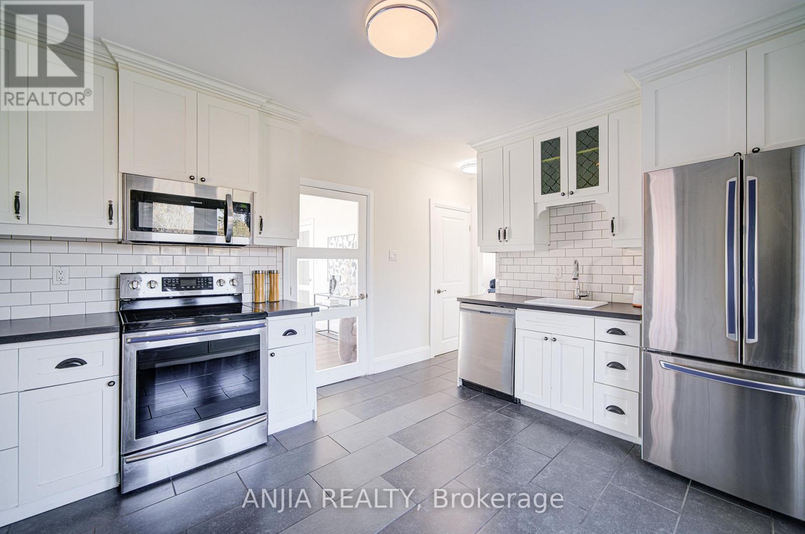 1574 Hwy 2 Road, Clarington, Ontario  L1E 2R7 - Photo 14 - E12566194