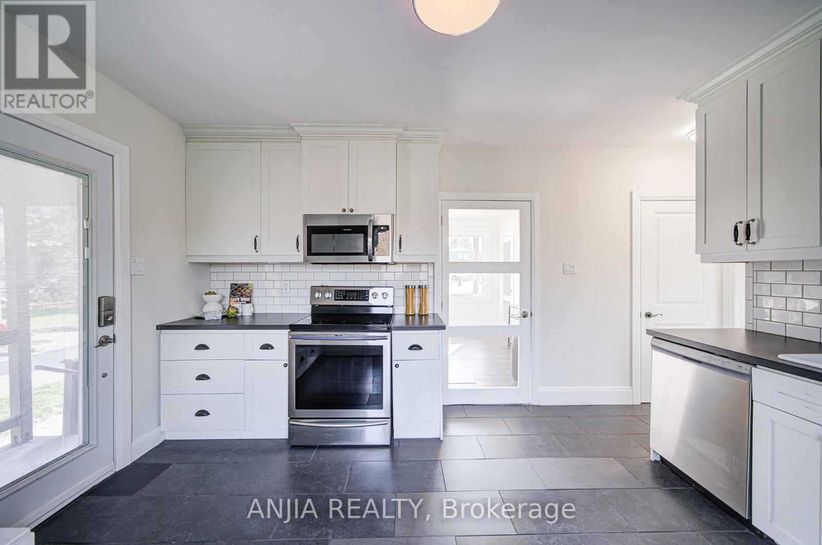 1574 Hwy 2 Road, Clarington, Ontario  L1E 2R7 - Photo 15 - E12566194