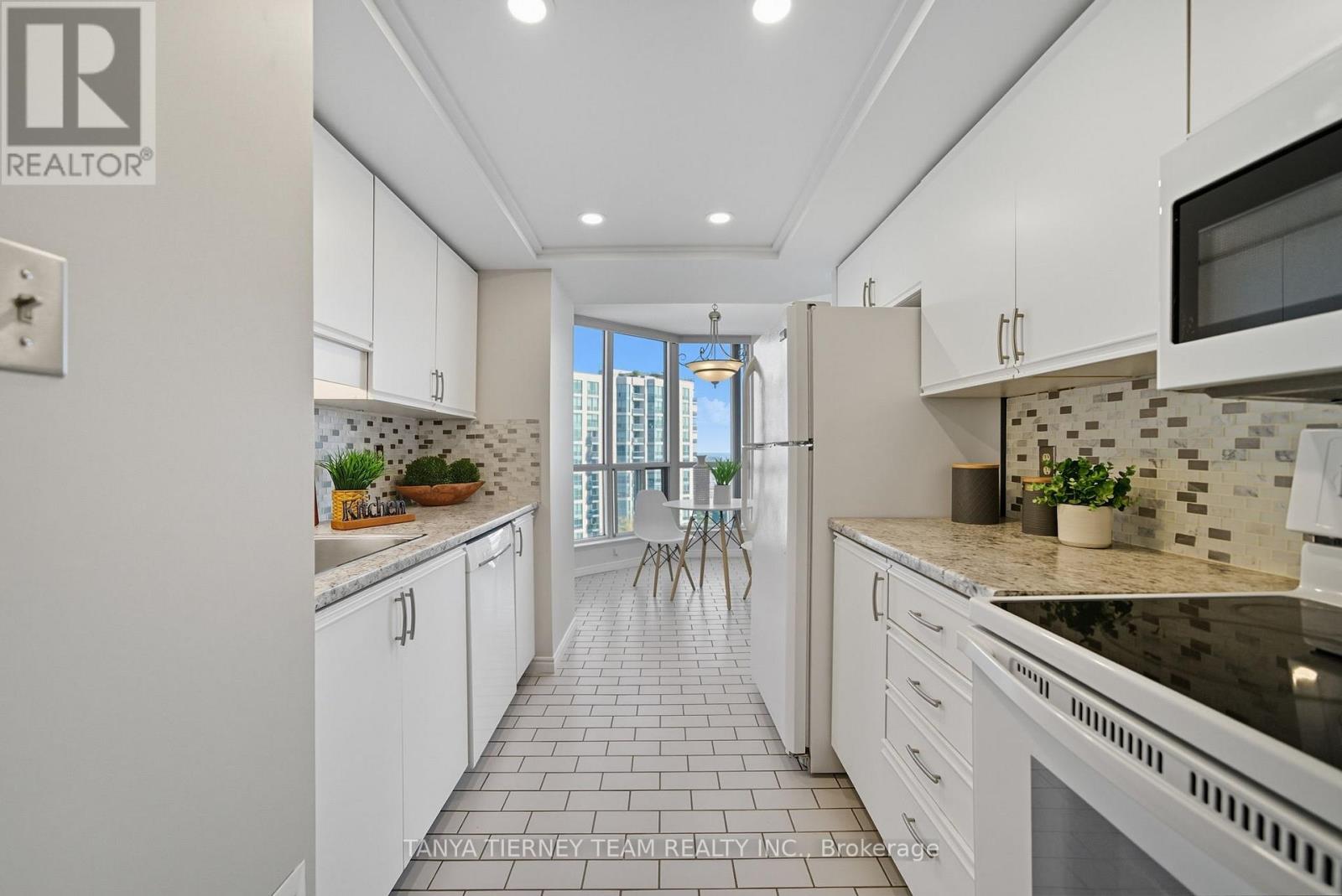 805 - 360 Watson Street, Whitby, Ontario  L1N 9G2 - Photo 10 - E12566228