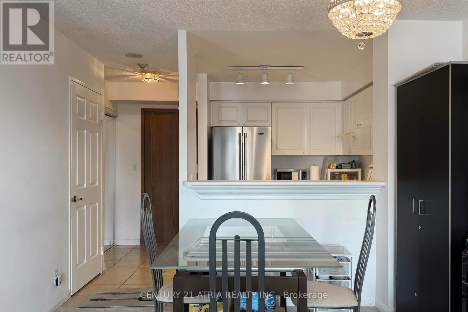 #2002 - 11 Lee Centre Drive, Toronto, Ontario  M1H 3J5 - Photo 10 - E12566232