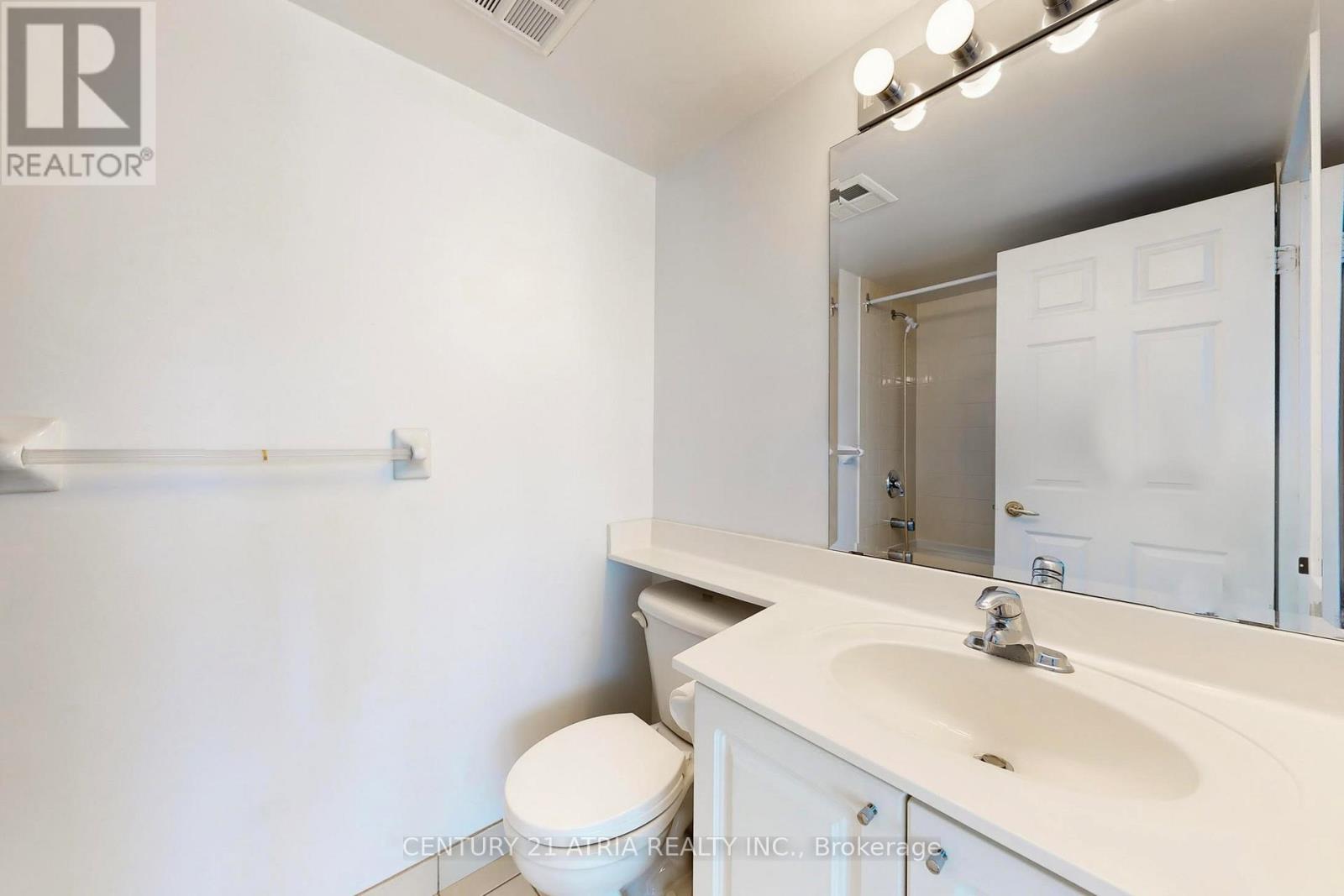 #2002 - 11 Lee Centre Drive, Toronto, Ontario  M1H 3J5 - Photo 15 - E12566232