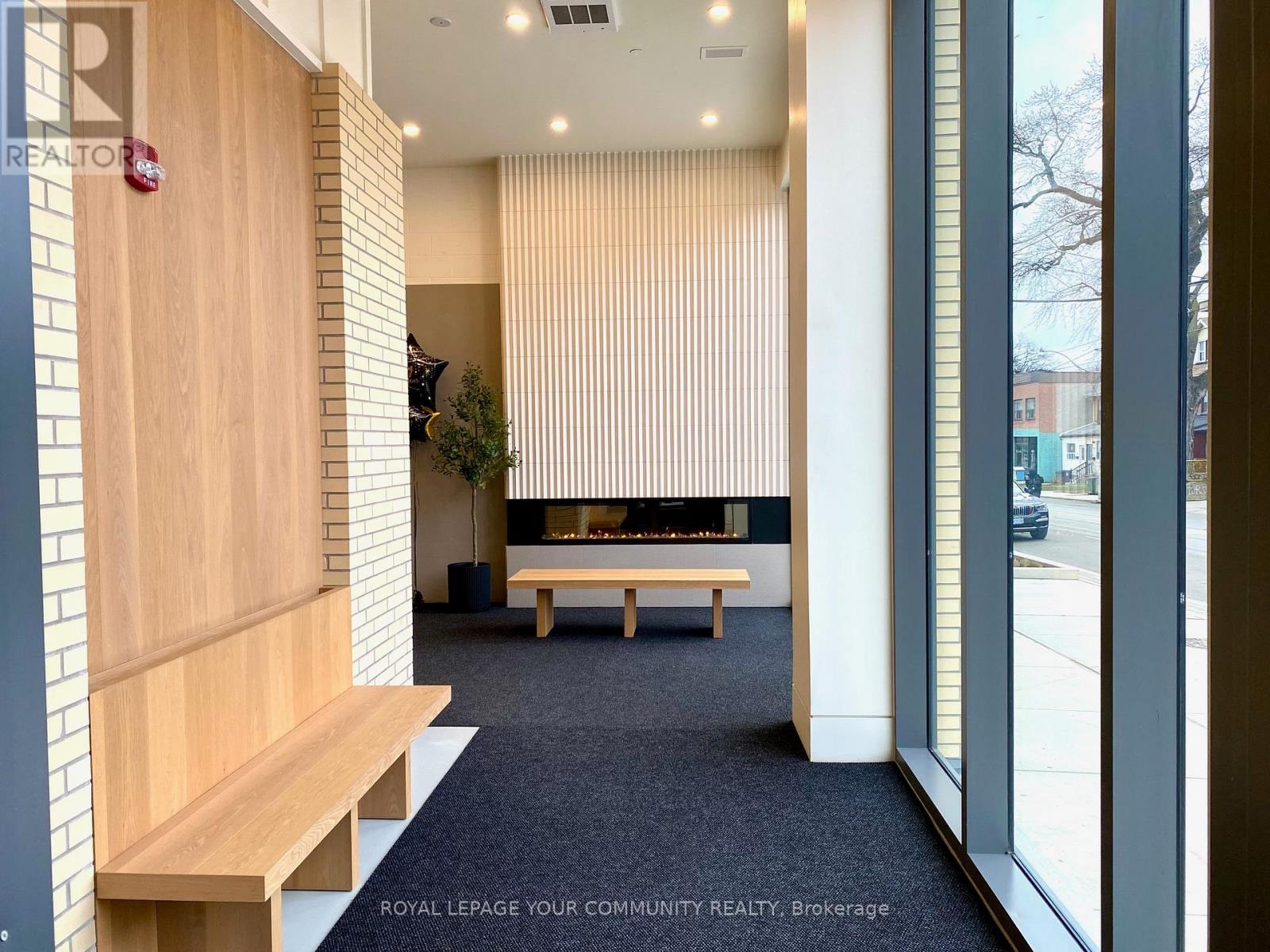 308 - 495 Logan Avenue, Toronto, Ontario  M4K 0A5 - Photo 2 - E12566236