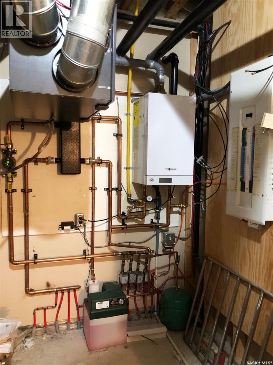 717 3rd Avenue W, Meadow Lake, Saskatchewan  S9X 1A5 - Photo 25 - SK024501