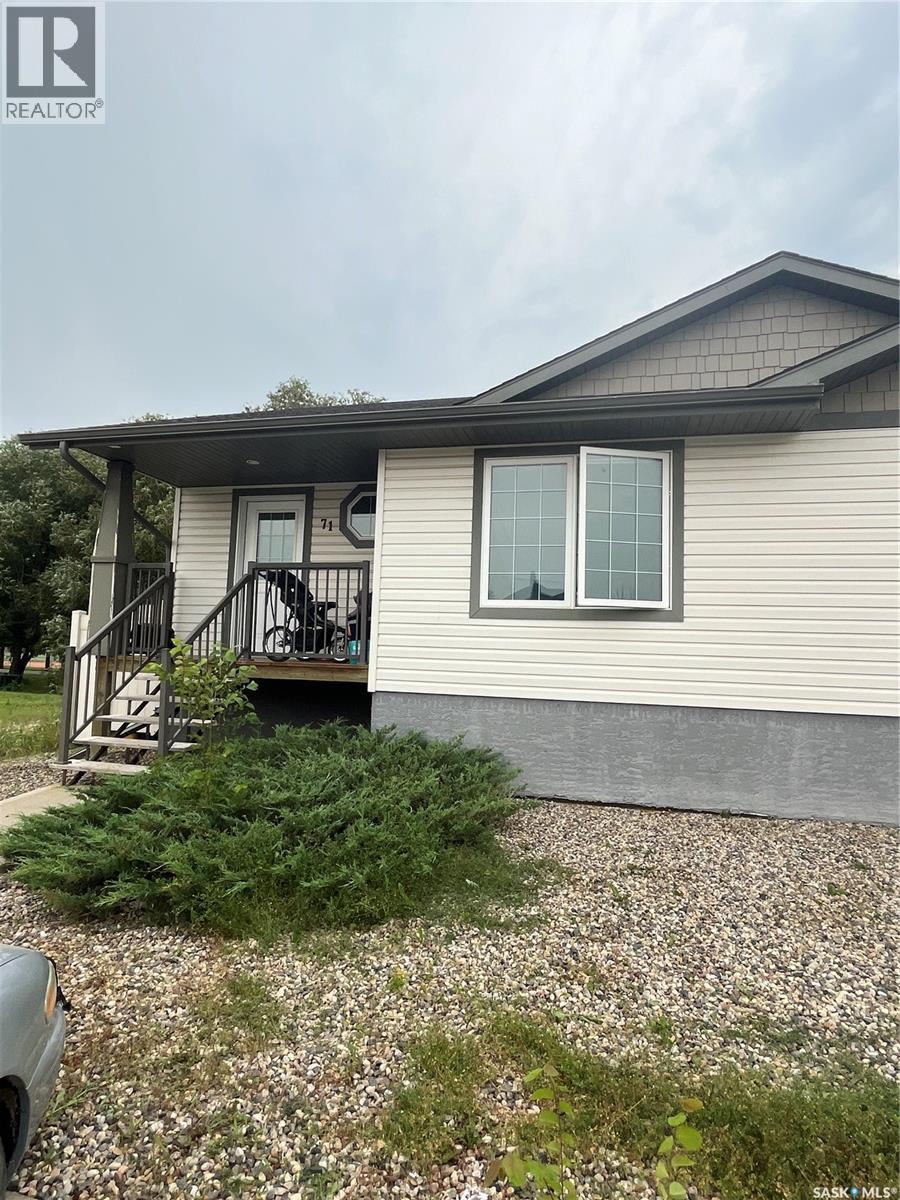 10 71 Cameron WAY, Yorkton, Saskatchewan
