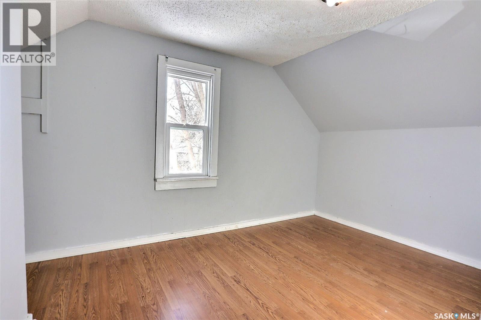 586 5th Street E, Prince Albert, Saskatchewan  S6V 0M1 - Photo 8 - SK024356