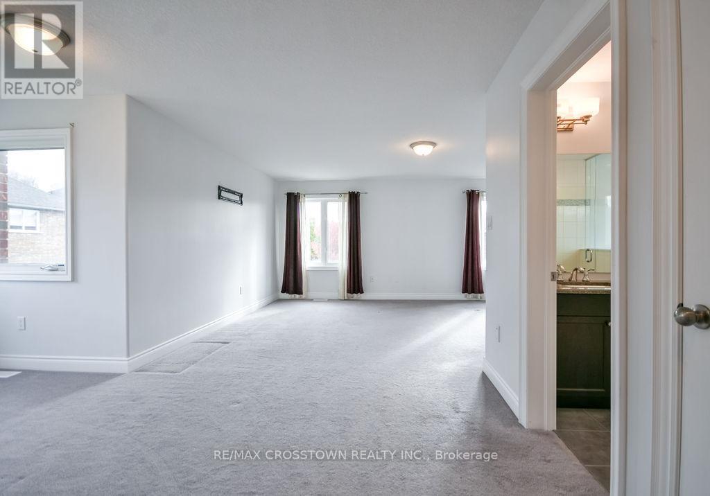 45 Imperial Crown Lane, Barrie (Innis-Shore), Ontario  L4N 5X1 - Photo 25 - S12560508