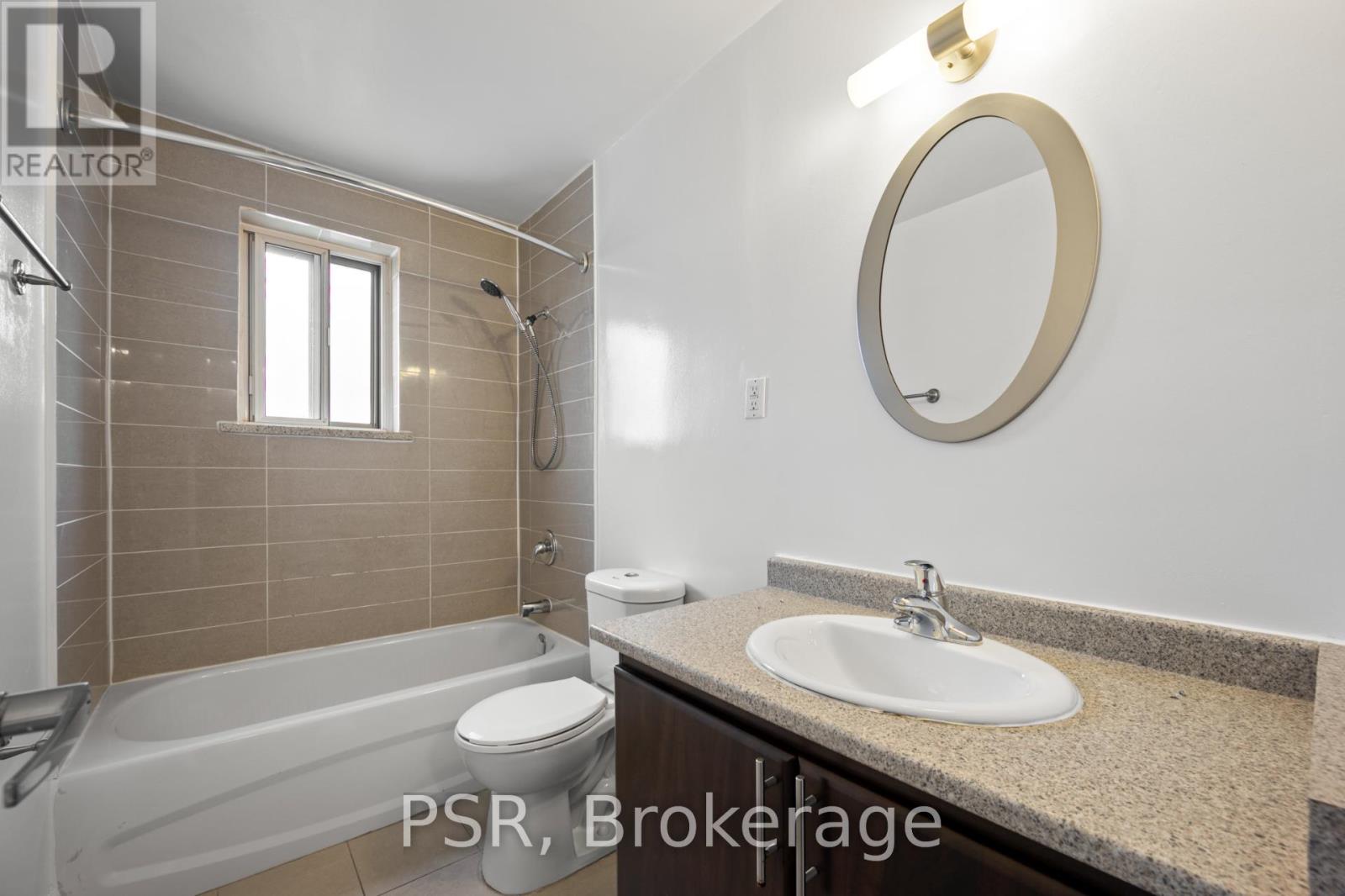 304 - 2300 Marine Drive, Oakville, Ontario  L6L 1C3 - Photo 12 - W12564606