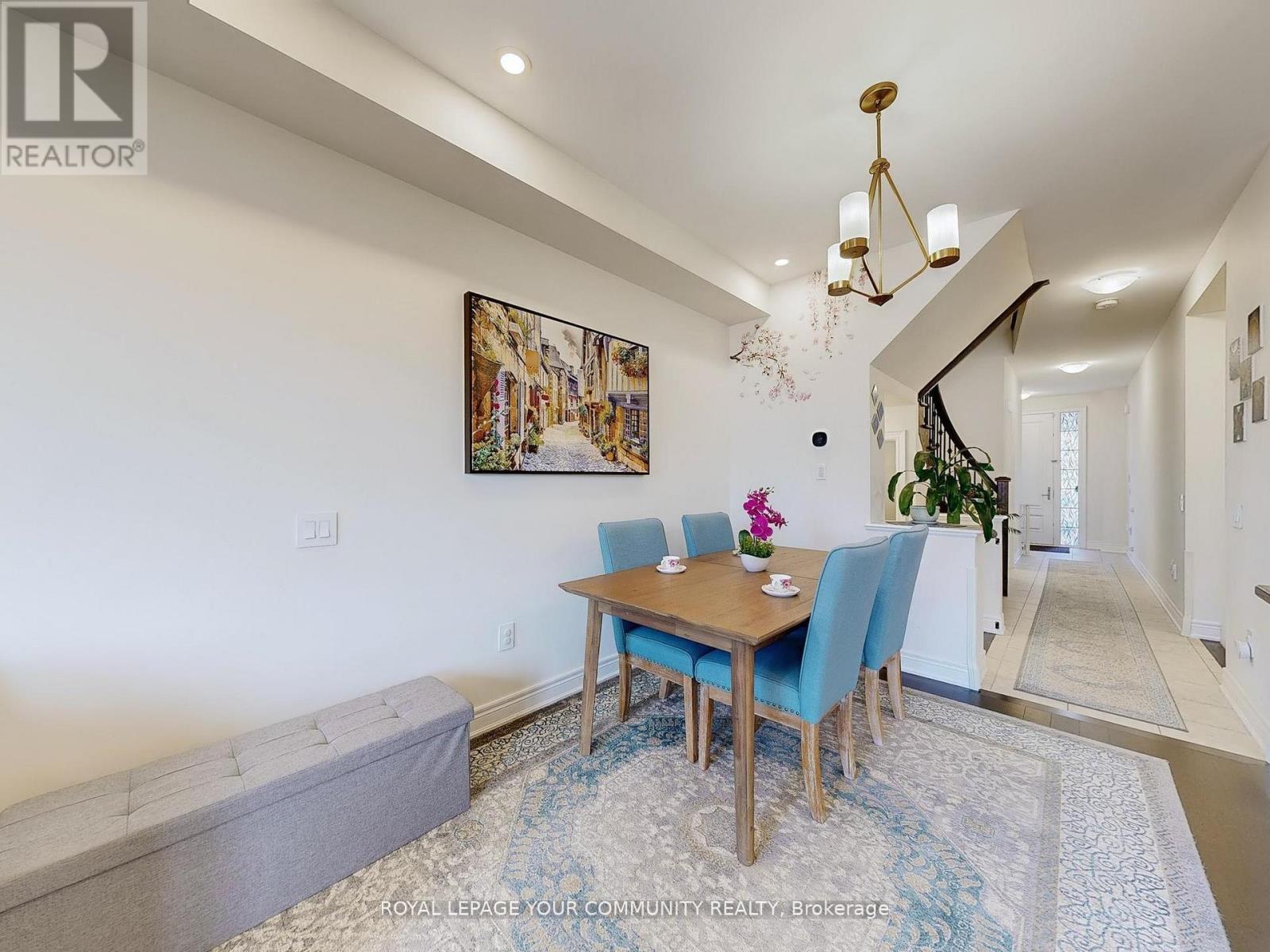 66 Drizzel Crescent, Richmond Hill, Ontario  L4E 1G8 - Photo 10 - N12566068