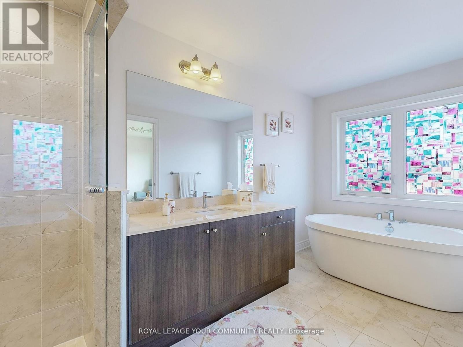 66 Drizzel Crescent, Richmond Hill, Ontario  L4E 1G8 - Photo 21 - N12566068