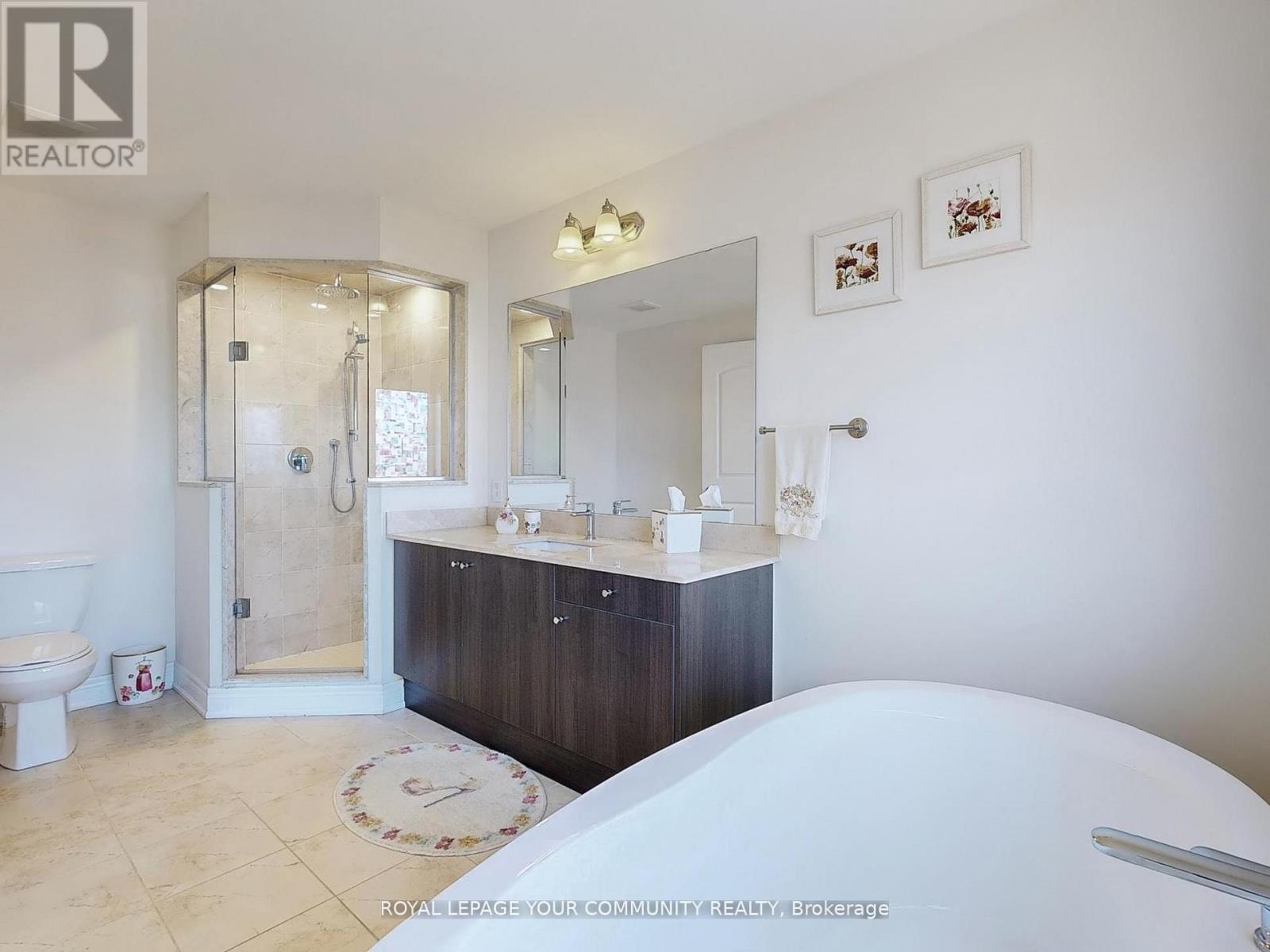 66 Drizzel Crescent, Richmond Hill, Ontario  L4E 1G8 - Photo 22 - N12566068